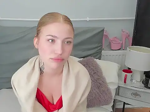 KattyXLovely online show from February 9, 3:27 pm