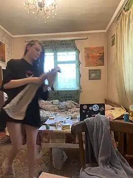 Snapshot of Sierra_Driver chatting on February 14, 10:45 am Sierra Driver online show from February 14, 10:45 am