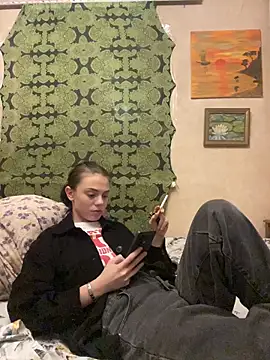 Snapshot of Sierra_Driver chatting on February 16, 3:19 pm Sierra Driver online show from February 16, 3:19 pm