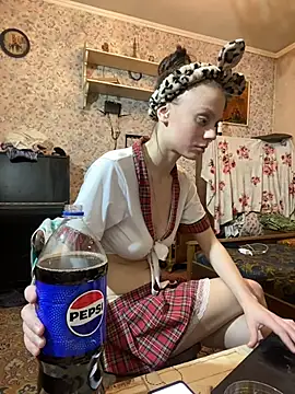 Snapshot of Sierra_Driver chatting on April 6, 3:35 pm Sierra Driver online show from April 6, 3:35 pm