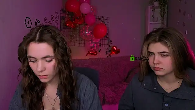 laurenmurrr online show from February 28, 11:11 am