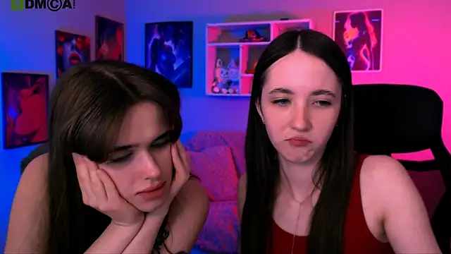 laurenmurrr online show from May 11, 2:45 pm