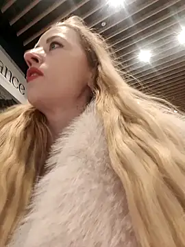 krystal Kate online show from February 3, 6:40 am