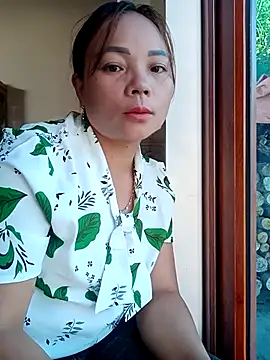 neyney110 online show from May 13, 11:44 pm