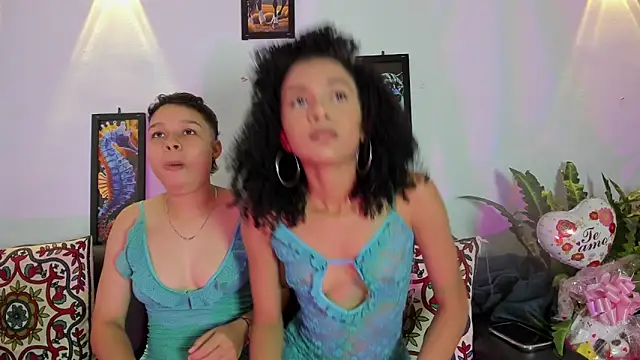 rose petite01 online show from February 10, 4:00 pm