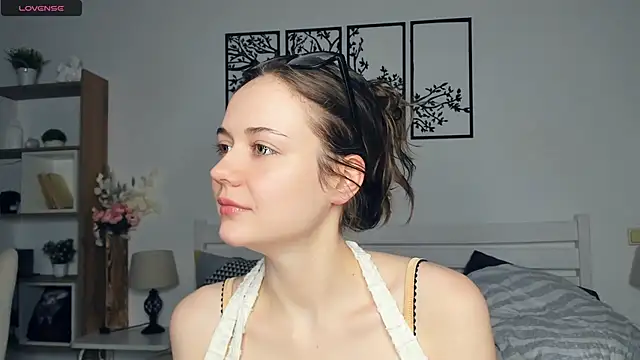 MalvinaTrafford online show from February 14, 8:27 pm