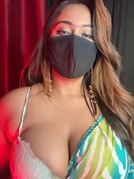 queen-panda online show from April 12, 5:40 pm