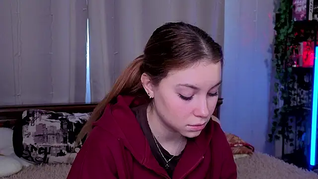 JadwigaTagliavia online show from February 6, 10:07 am