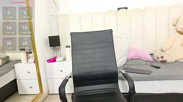 Abi dolll online show from February 23, 12:46 pm