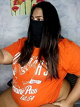 Snapshot of Cute_G chatting on April 3, 7:12 pm Cute G online show from April 3, 7:12 pm