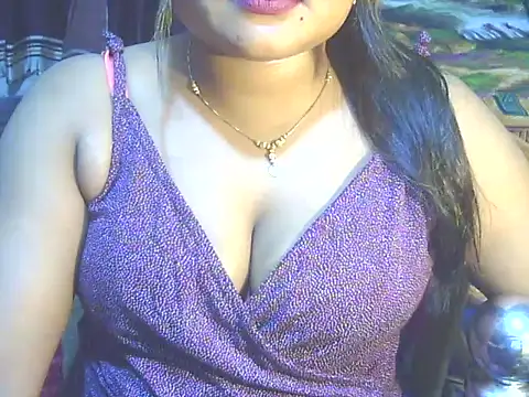 Nusrat Faria online show from March 6, 3:41 pm