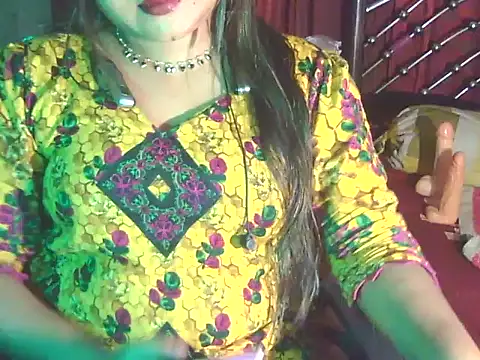 Nusrat Faria online show from May 2, 9:31 pm
