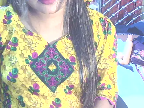 Nusrat Faria online show from May 13, 12:35 pm