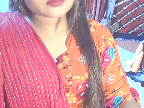 Nusrat Faria online show from May 14, 7:31 pm