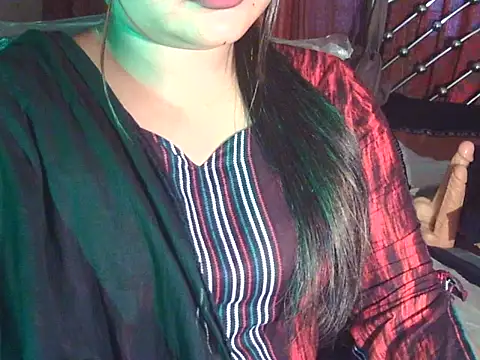 Nusrat Faria online show from May 16, 4:20 am