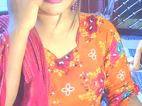 Nusrat Faria online show from May 21, 8:16 pm