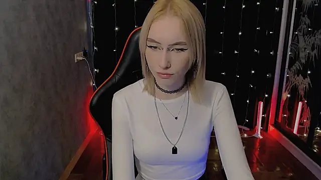 crybambi online show from February 6, 7:02 am