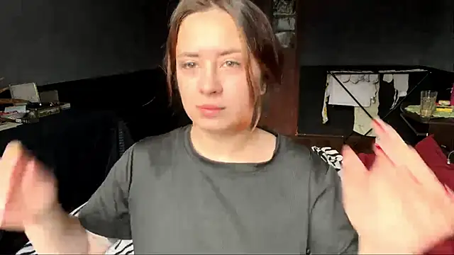 LimbAlice online show from February 6, 9:56 am