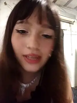 dieciochoyundia online show from March 16, 3:23 am