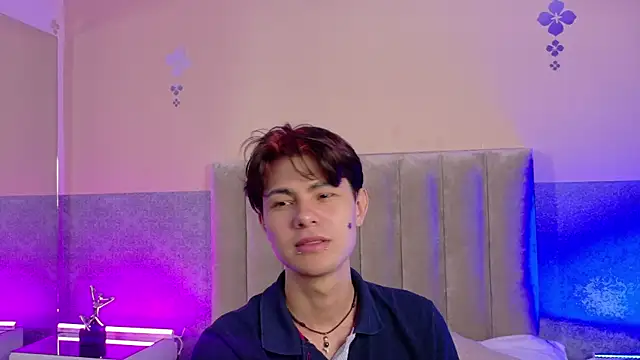 Derek Sinn online show from May 8, 8:03 pm