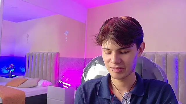 Derek Sinn online show from May 15, 7:54 pm
