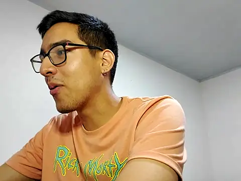 Snapshot of NickFin chatting on March 9, 1:26 pm NickFin online show from March 9, 1:26 pm