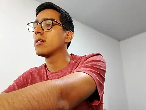 Snapshot of NickFin chatting on March 12, 1:34 am NickFin online show from March 12, 1:34 am