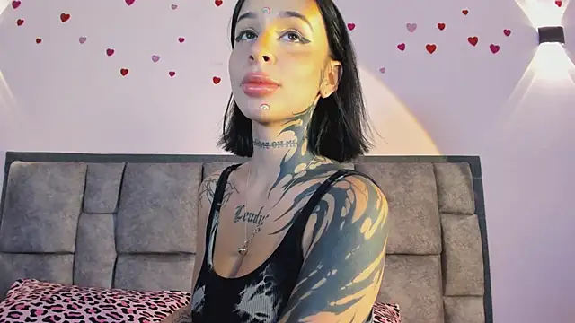 Snapshot of ROMA_STANLEY chatting on April 3, 7:56 pm ROMA STANLEY online show from April 3, 7:56 pm