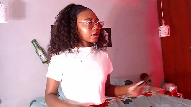 Snapshot of arianna_rossi11 chatting on March 19, 12:42 pm arianna rossi11 online show from March 19, 12:42 pm