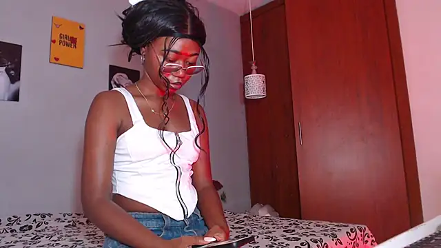 Snapshot of arianna_rossi11 chatting on March 25, 1:39 pm arianna rossi11 online show from March 25, 1:39 pm