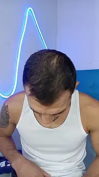 Snapshot of junior_men22 chatting on May 19, 12:44 pm junior men22 online show from May 19, 12:44 pm