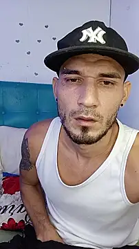 Snapshot of junior_men22 chatting on May 25, 1:17 pm junior men22 online show from May 25, 1:17 pm