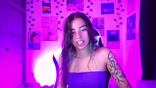 IvyStone  online show from March 26, 12:06 am