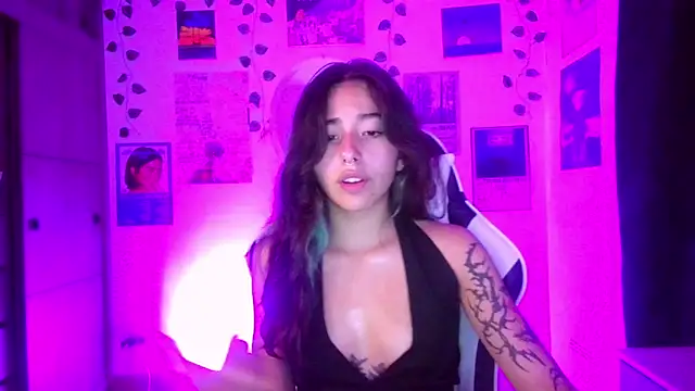 IvyStone  online show from March 26, 11:43 pm