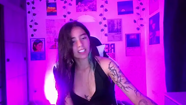 IvyStone  online show from March 27, 11:15 pm