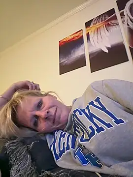 FireAfterDark online show from February 19, 6:09 am