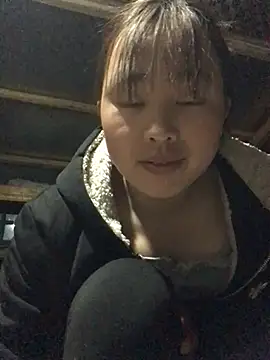 honeyyy110 online show from February 5, 1:38 pm