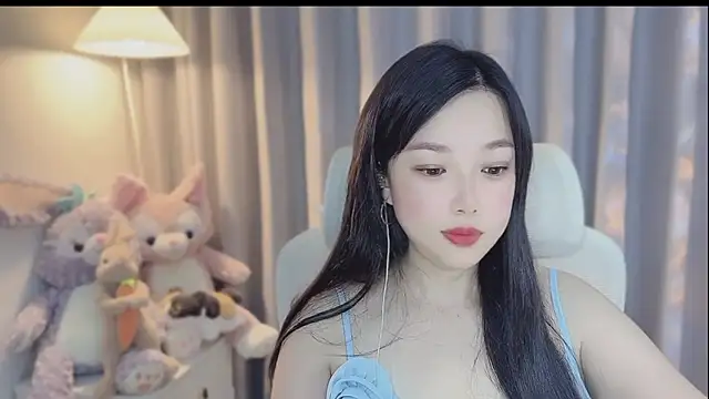 Snapshot of Yumi_yuni chatting on April 15, 12:45 pm Yumi yuni online show from April 15, 12:45 pm