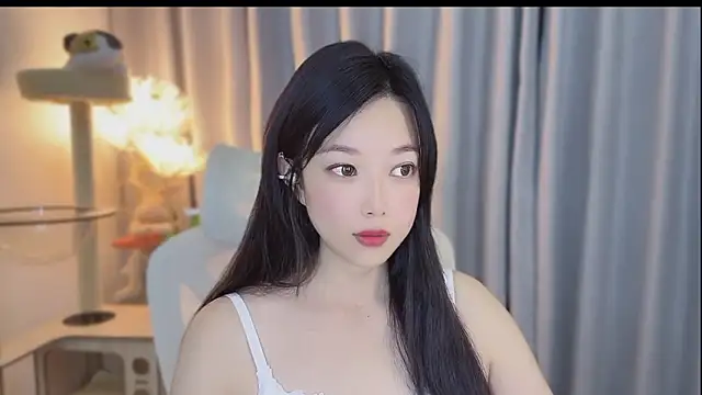 Snapshot of Yumi_yuni chatting on May 2, 1:16 pm Yumi yuni online show from May 2, 1:16 pm
