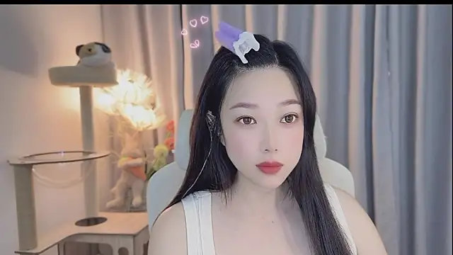 Snapshot of Yumi_yuni chatting on May 4, 1:45 am Yumi yuni online show from May 4, 1:45 am
