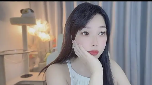 Snapshot of Yumi_yuni chatting on May 7, 6:08 am Yumi yuni online show from May 7, 6:08 am
