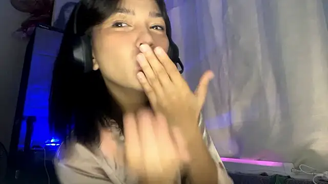 ConstancePorrini online show from February 12, 7:36 am