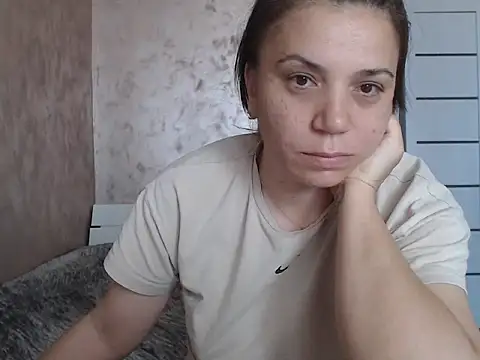 LorraGrey online show from May 13, 1:41 pm