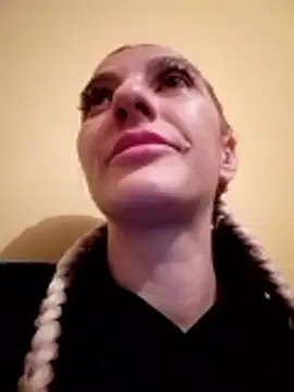 LannaQuinn online show from February 18, 6:48 pm