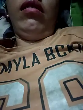 hot-luna- online show from May 4, 10:17 pm