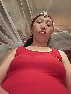hot-luna- online show from May 18, 7:52 pm