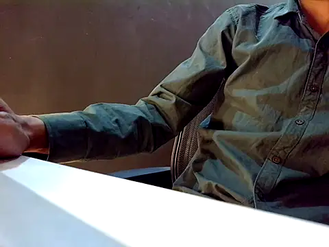 Snapshot of Indian-gentleman_teen chatting on March 4, 3:40 pm Indian-gentleman teen online show from March 4, 3:40 pm