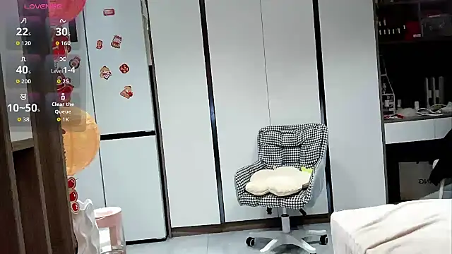 Tsuki-y online show from March 24, 11:21 pm