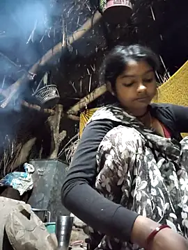 Hotty raghni online show from March 18, 10:35 pm