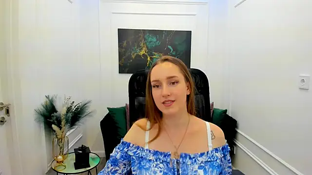 CaseyTerini online show from June 30, 4:24 am